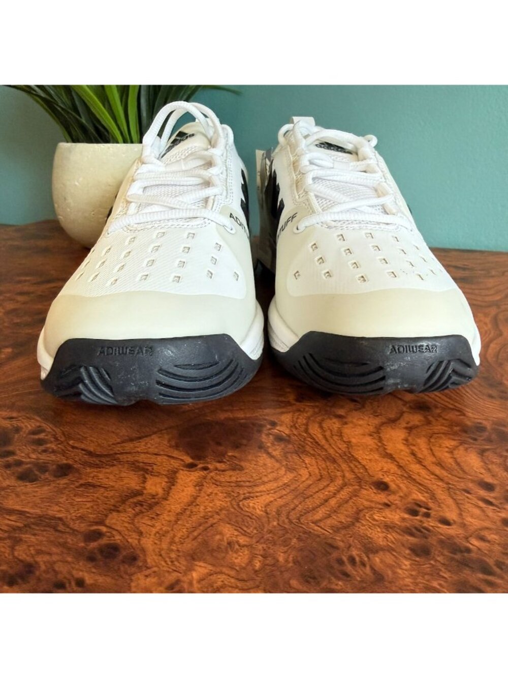 Mens Adidas Size 9 Barricade Class B Tennis Shoe Model BY2919 White Black - Picture 9 of 11